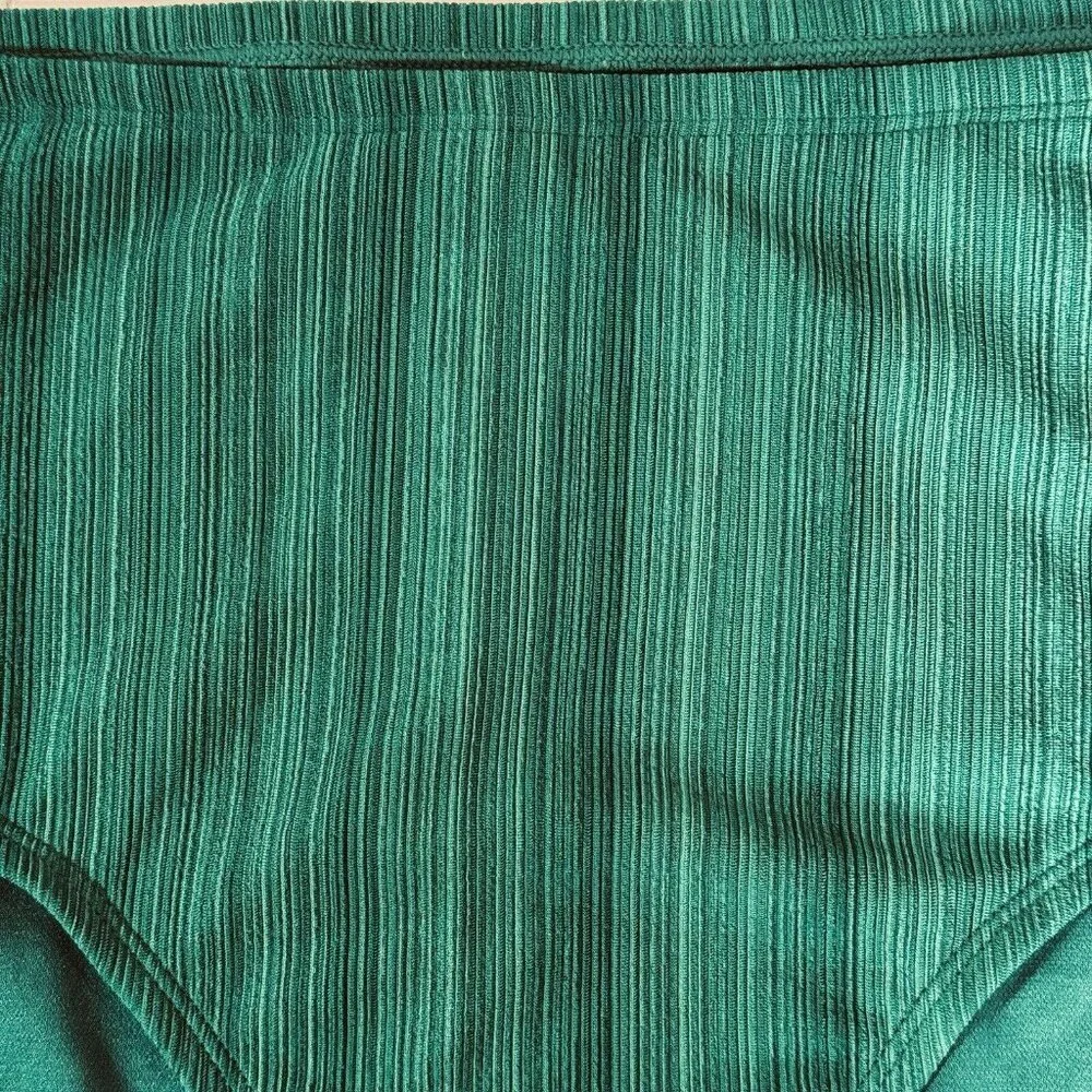 TIME & TRU Mid-Rise Bikini Swimsuit Bottoms 3X (24W-26W) Green Open Sides‎ NEW